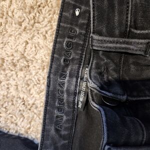 American Eagle Outfitters Black Skinny Jeans with Sleek Design Size 4 Short**